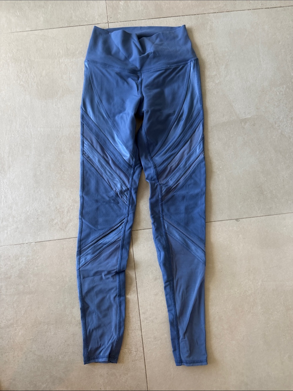 ALO Yoga Kids Navy Chevron-Panel High-Waist Leggings